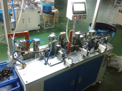 探索RJ45-5连接器自动插端机 高效生产的核心装备